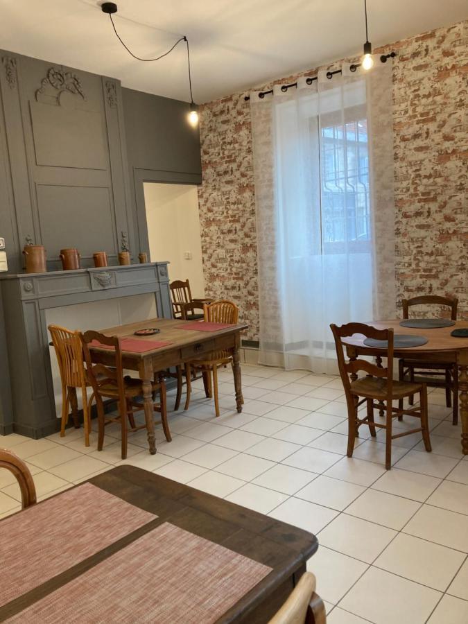 Maison La Tourelle Бом-ле-Дам Екстериор снимка