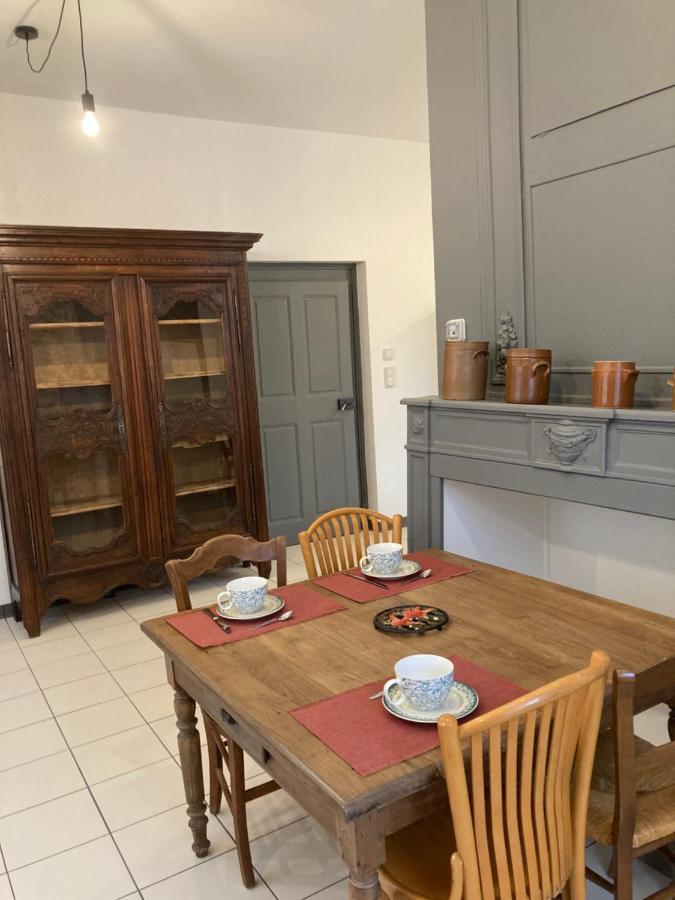 Maison La Tourelle Бом-ле-Дам Екстериор снимка