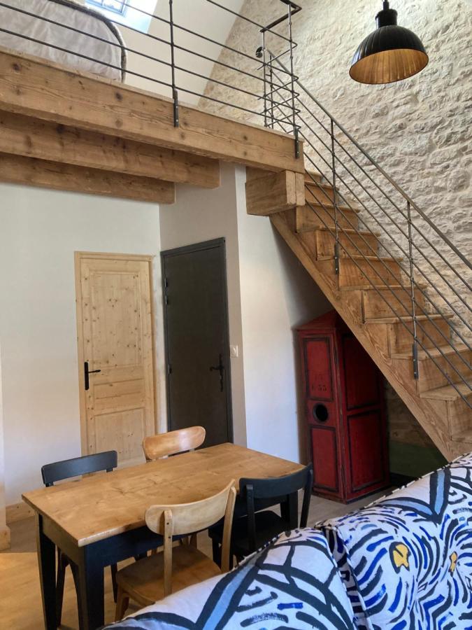 Maison La Tourelle Бом-ле-Дам Екстериор снимка